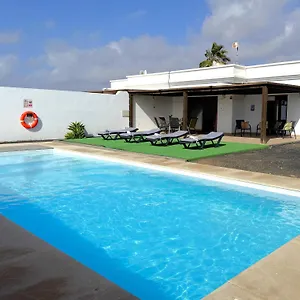 Matoke , Playa Blanca (Lanzarote) España