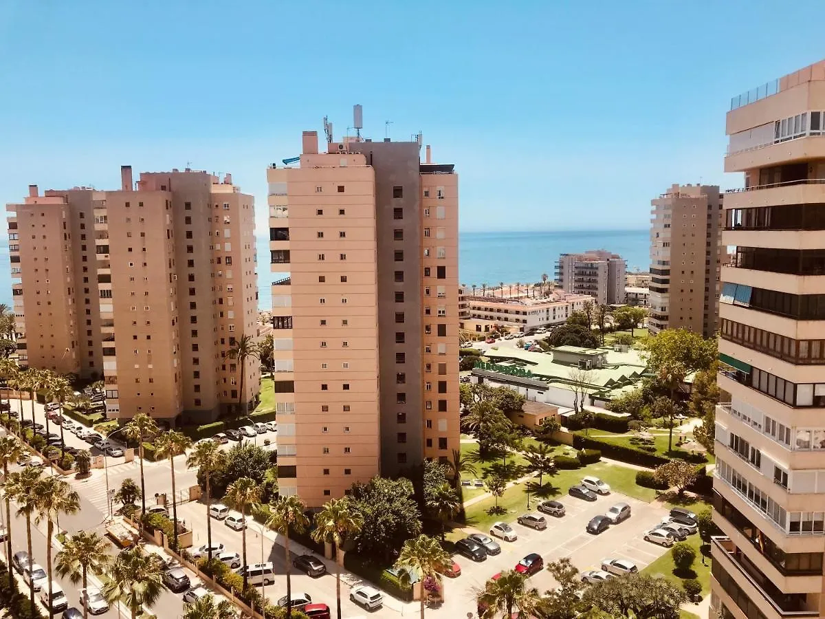 Apartamento Frente Al Mar Torres De Playamar En Торремолинос 0*,