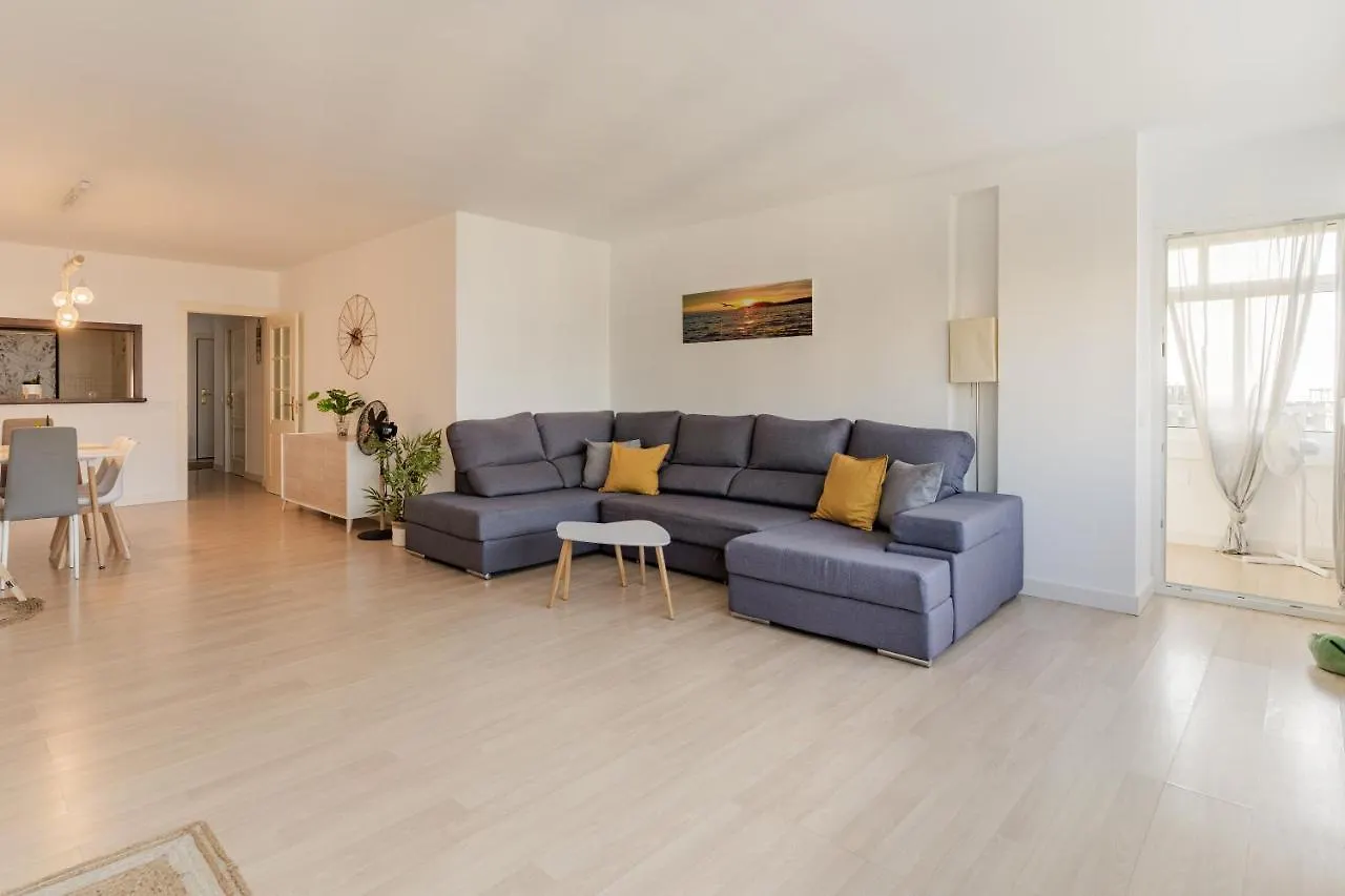 公寓 Apartamento Frente Al Mar Torres De Playamar En 托雷莫利诺斯
