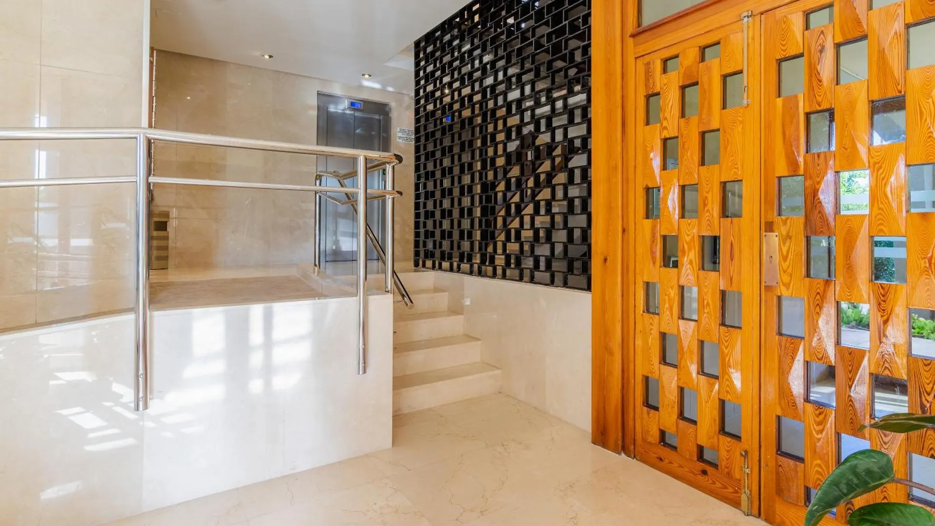 公寓 Apartamento Frente Al Mar Torres De Playamar En 托雷莫利诺斯