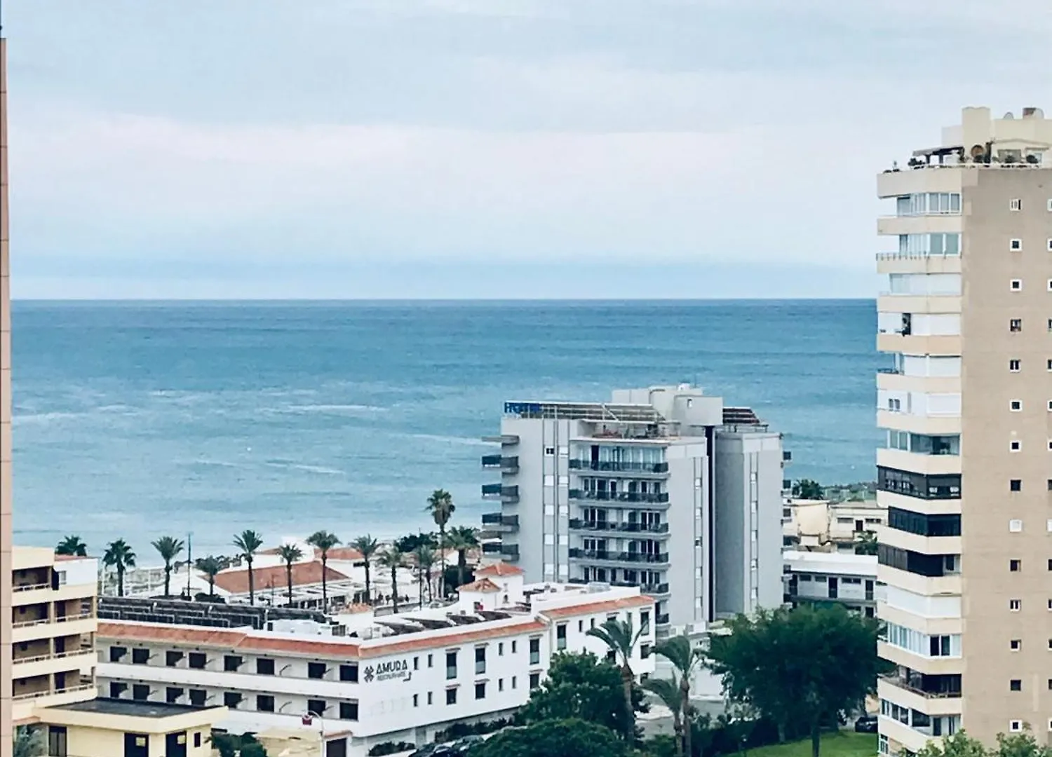 公寓 Apartamento Frente Al Mar Torres De Playamar En 托雷莫利诺斯